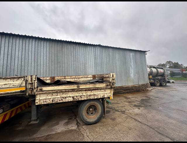 800M² WAREHOUSE TO LET IN CHLOORKOP